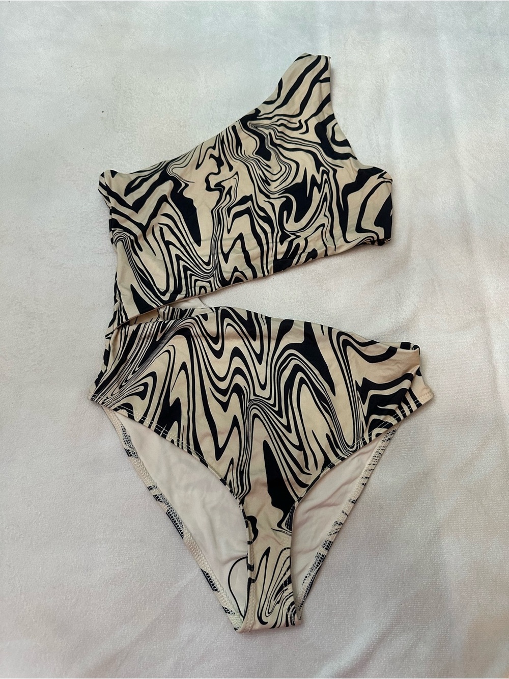 New! Beach Riot Psychedelic Swirl Black Celine One Piece Swimsuit 38742 - Picture 4 of 9